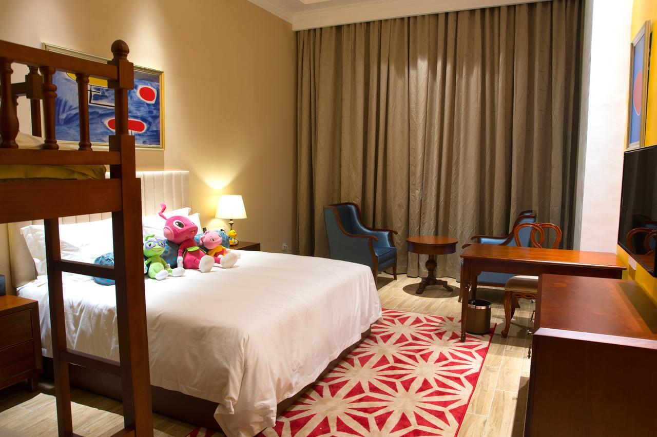 The Gleetour 4* Shanghai