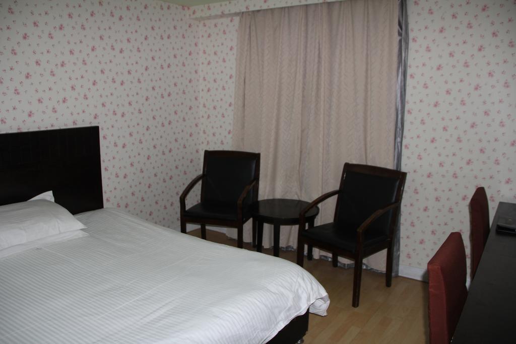 Jin Guang Hotel-people Square Branch Hotel