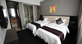 New Century Manju Luoshan @sniec Hotel 4*