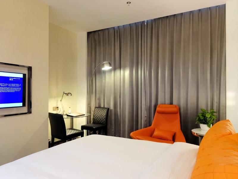 & 4* Shanghai
