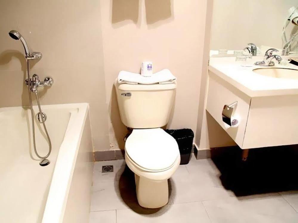 Huntington Terrace 4*