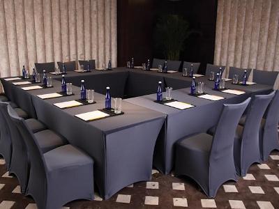 Hongqiao Airport - Air China Hotel 5*