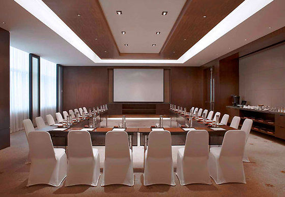 Marriott Pudong East - Only A 30 Minute Drive From Disney Hotel Shanghai
