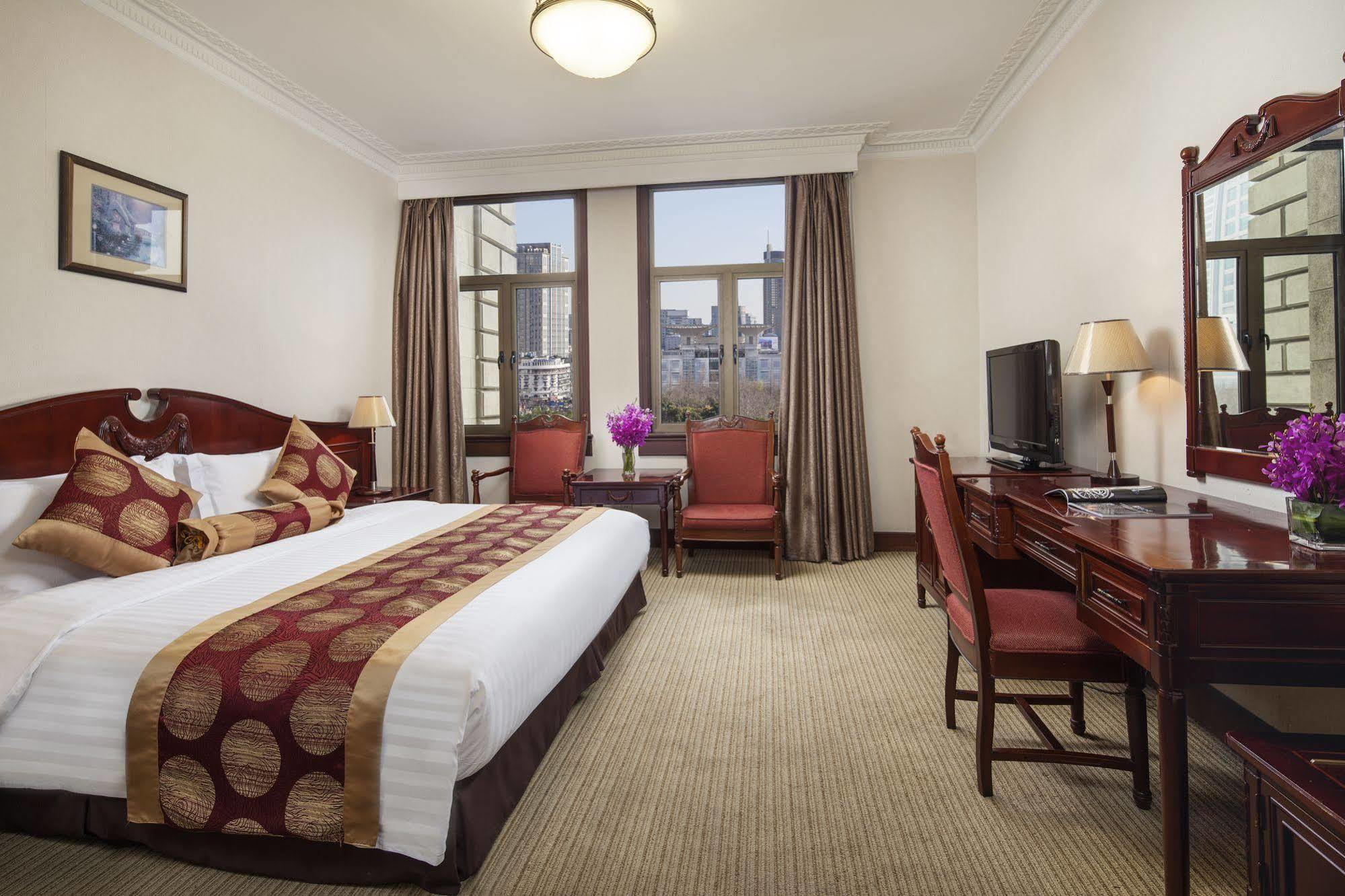 Jin Jiang Pacific Otel Şanghay