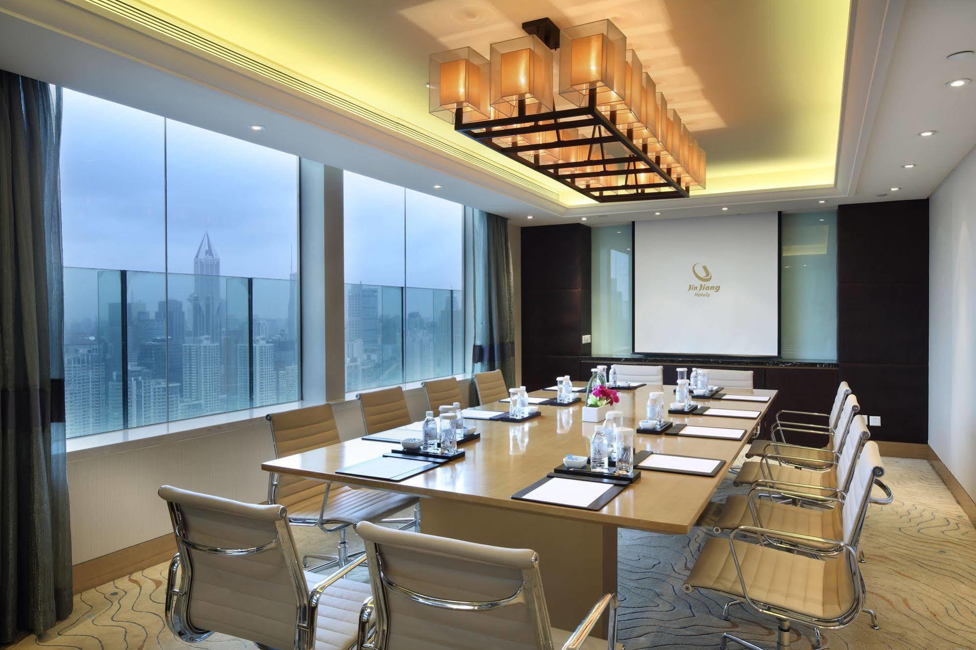 Jin Jiang Tower Hotel Shanghái