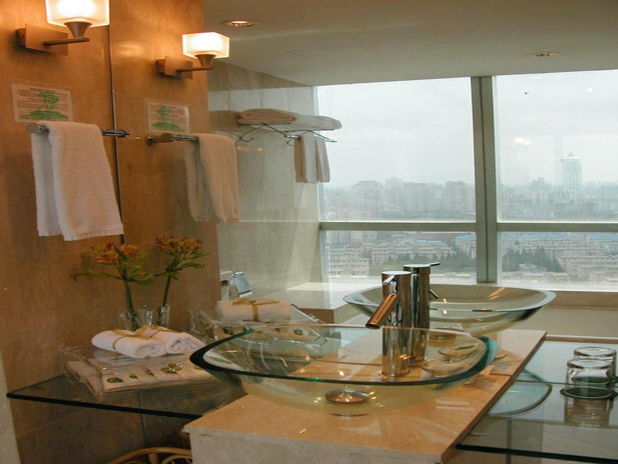 Supreme Tower 4* Thượng Hải