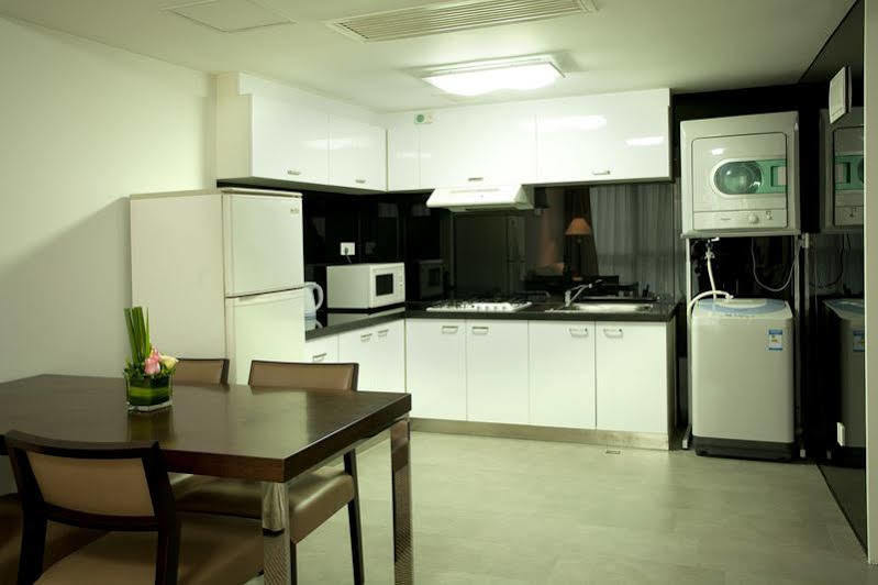 Supreme Tower Khách sạn 4*