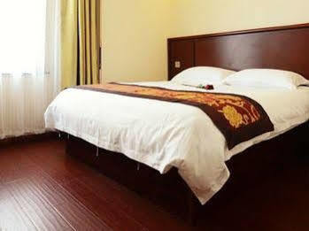 Greentree Inn Shanghai Pudong Airport Town Express Hotel Hotel Shanghai