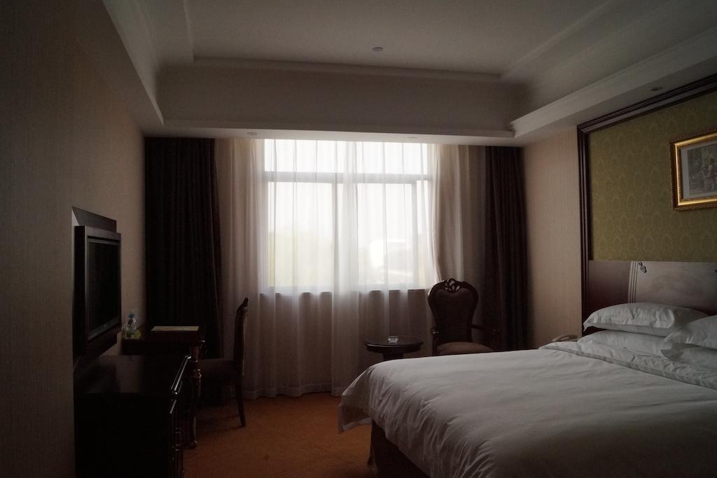 Huhua Business Hotel Hotel
