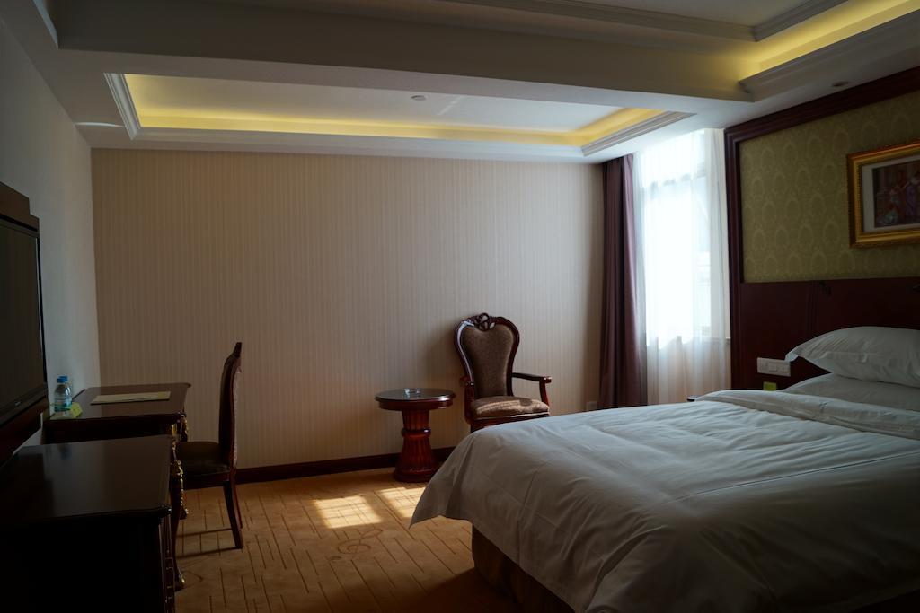 Huhua Business Hotel Hotel 3*