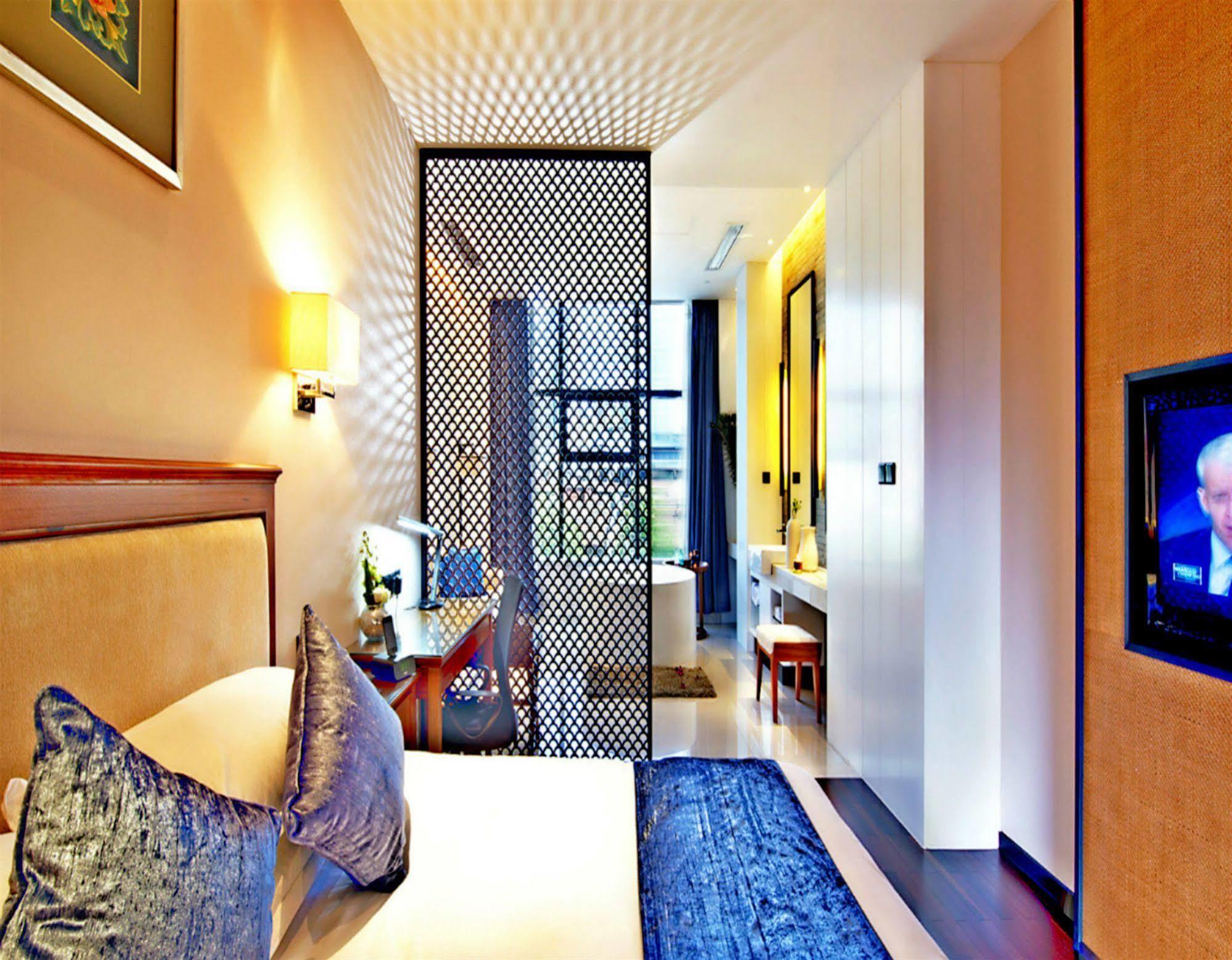 Hotel Ssaw Boutique Bund 4*