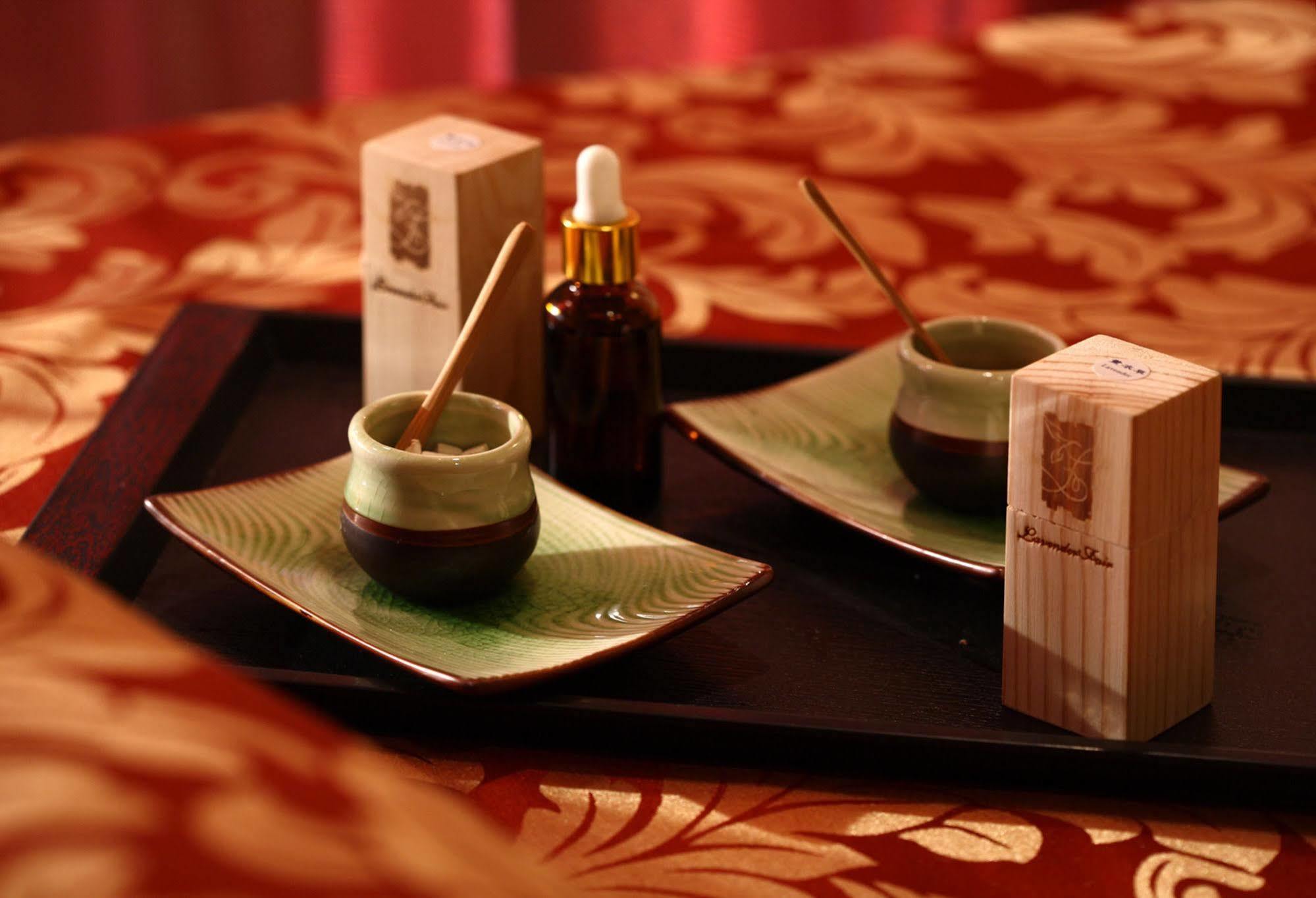Hotel Regal Jinfeng 4*