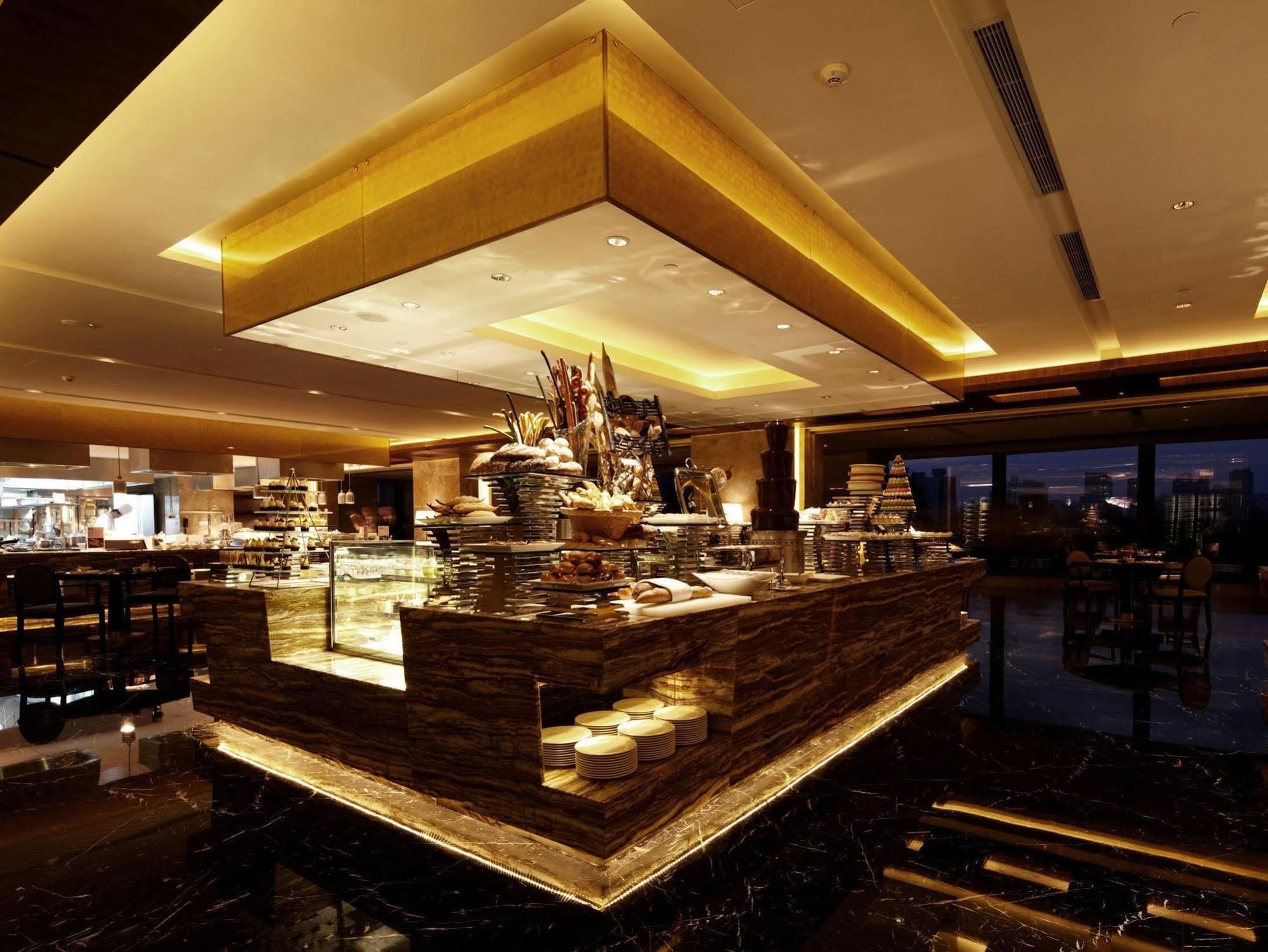 Wh Ming Hotel