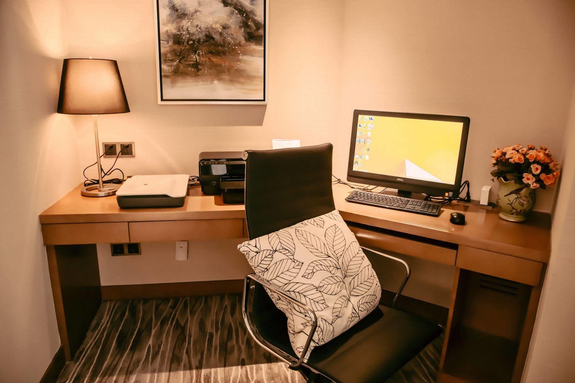 Ramada Plaza Pudong Shanghai