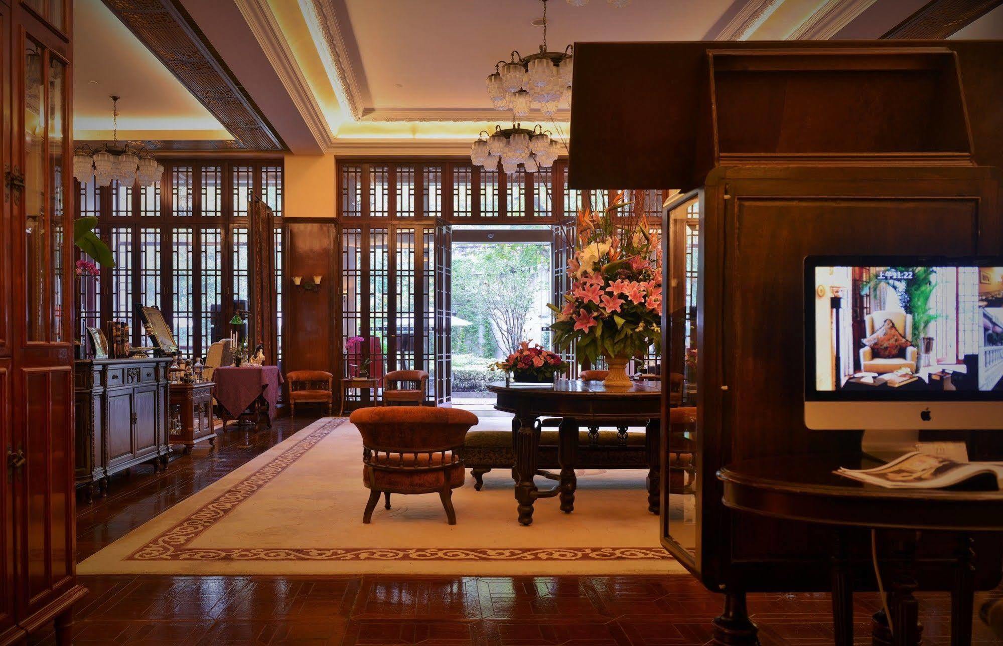 Mansion Hotel 5*