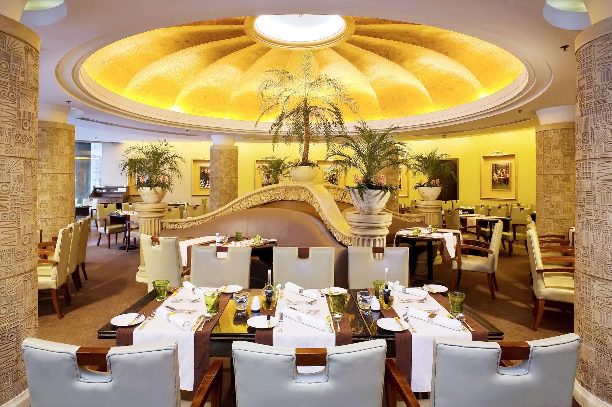 Regal East 4* Shanghái
