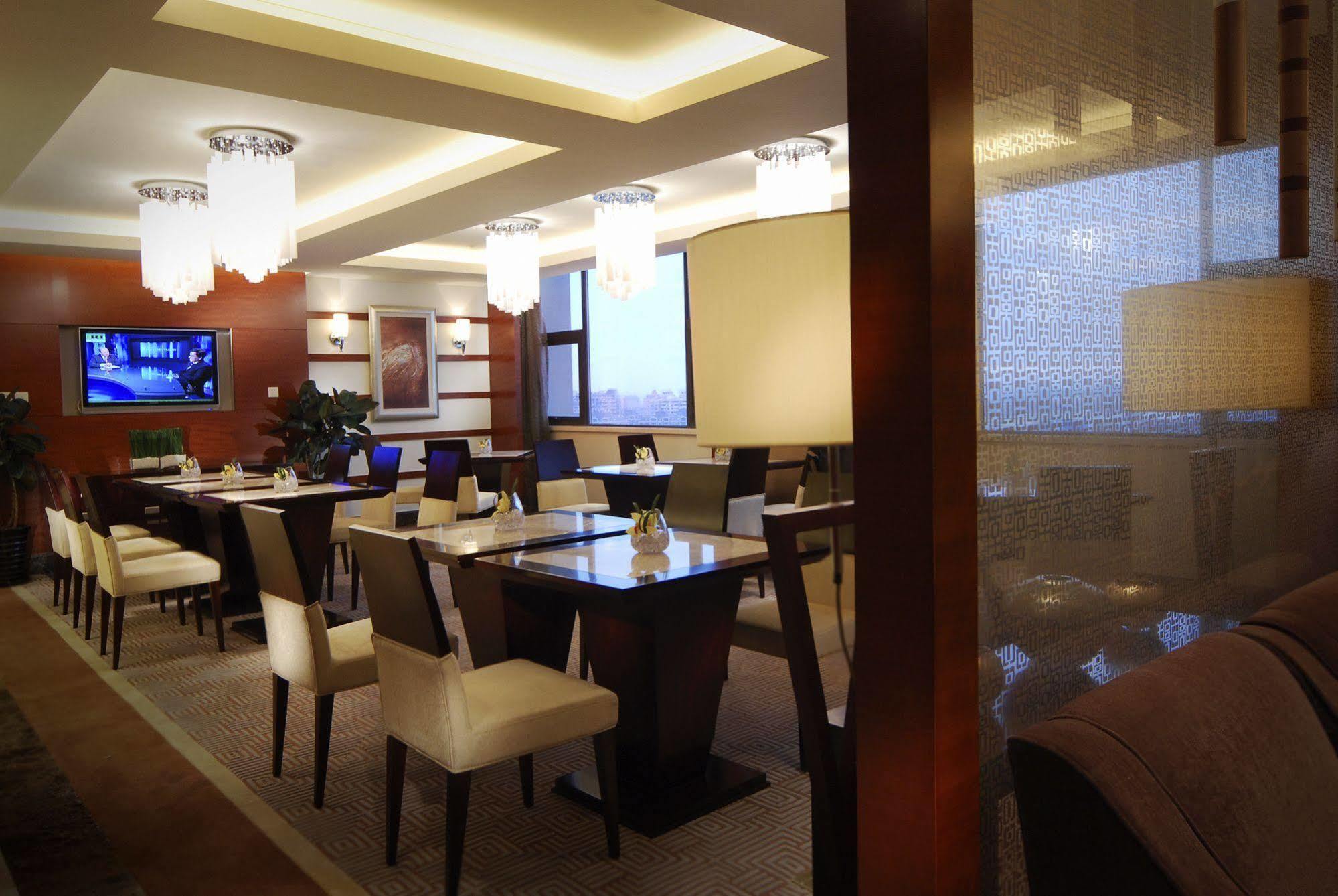 Howard Johnson Caida Plaza Shanghai