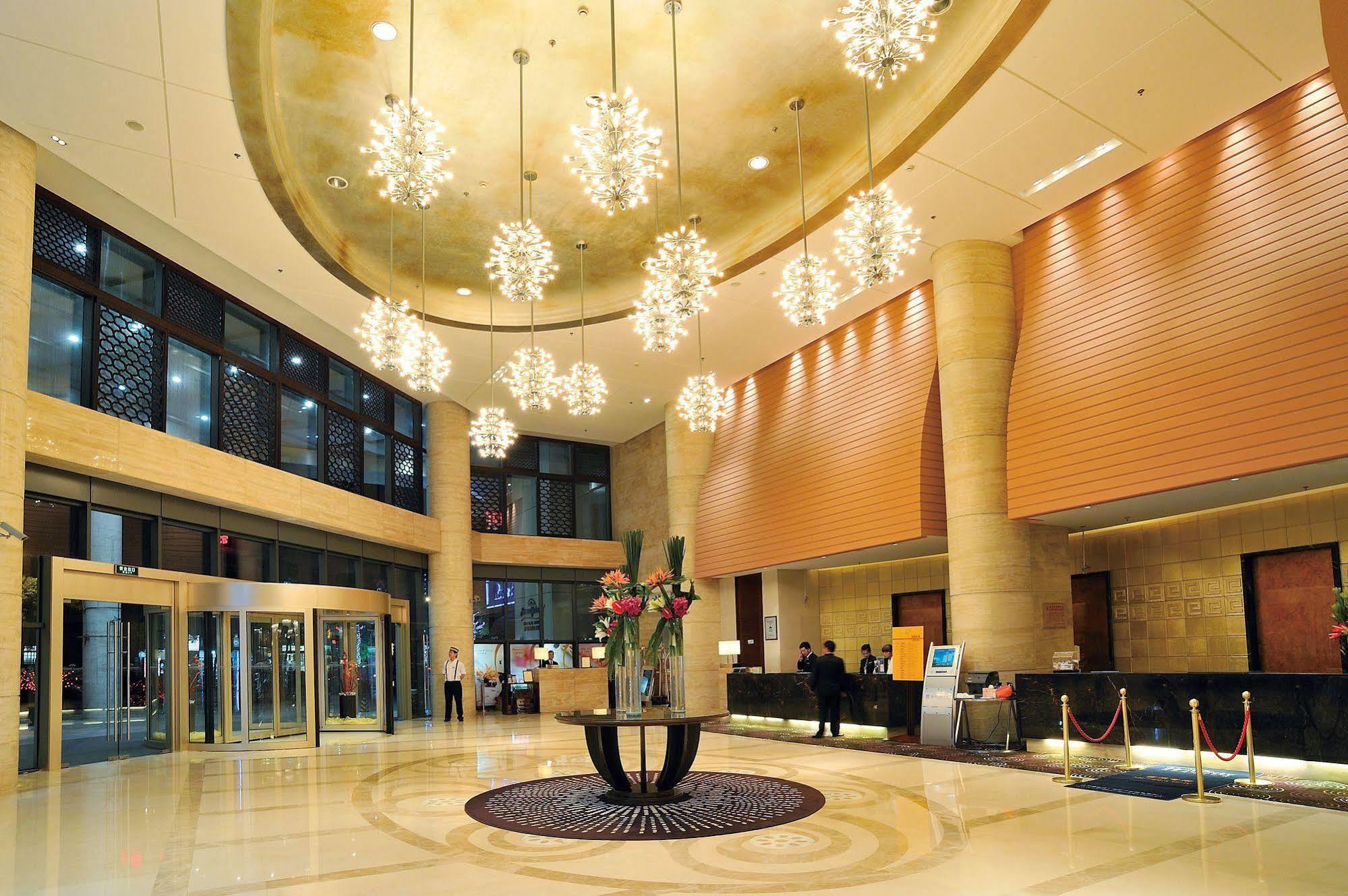 Howard Johnson Caida Plaza Shanghai