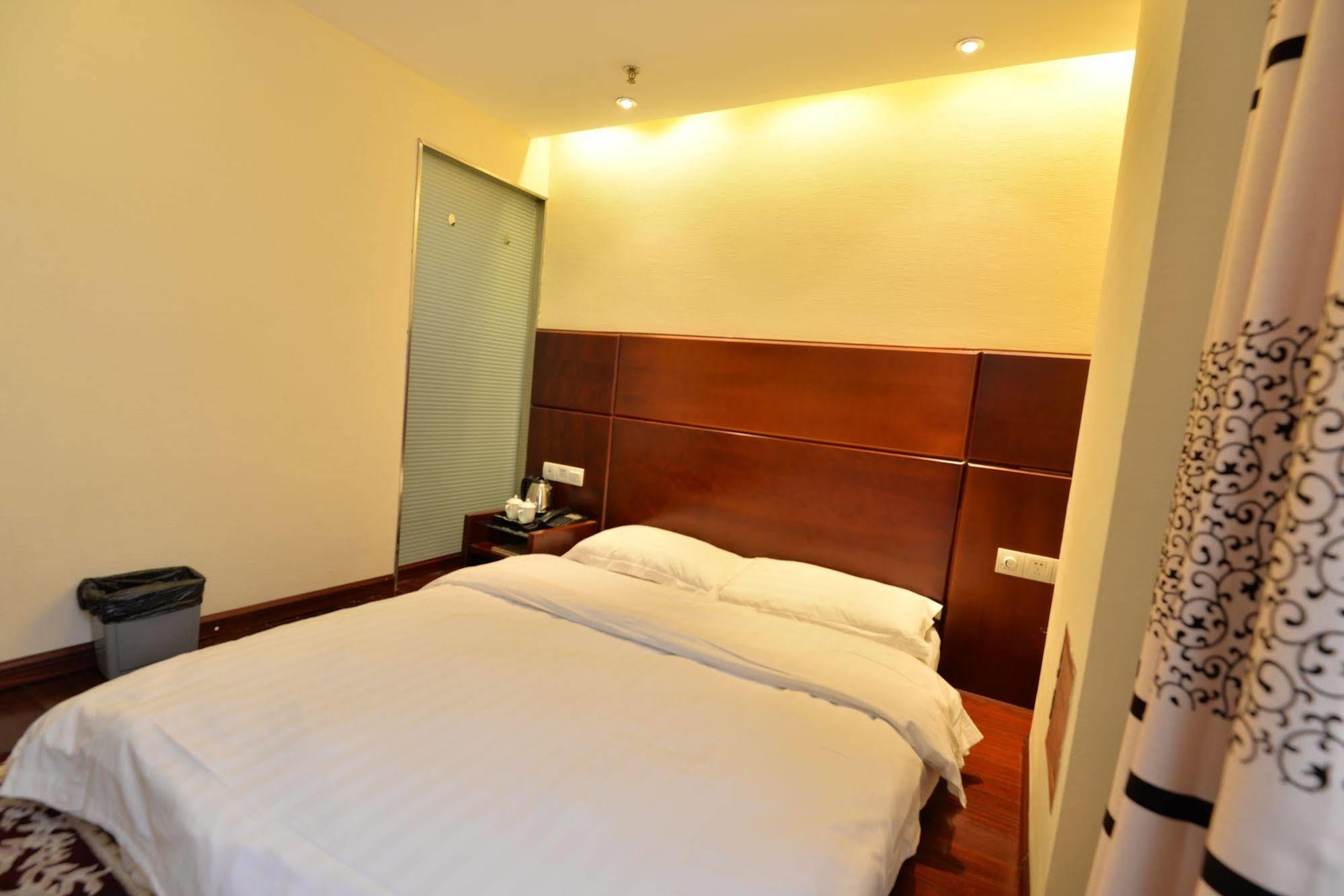 Irene Boutique - Jinshu Shop Hotel Shanghai