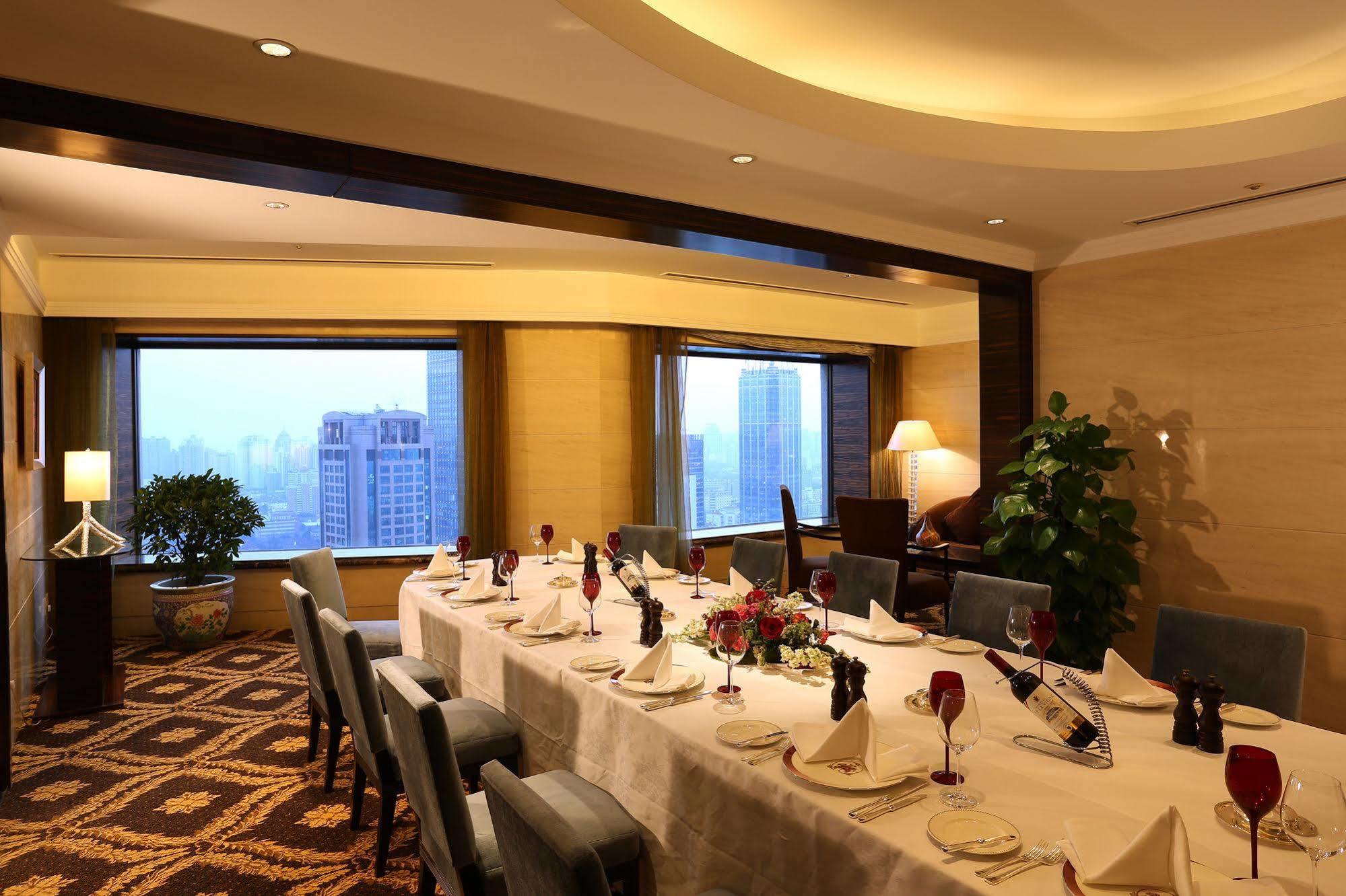 Hotel Okura Garden Shanghai