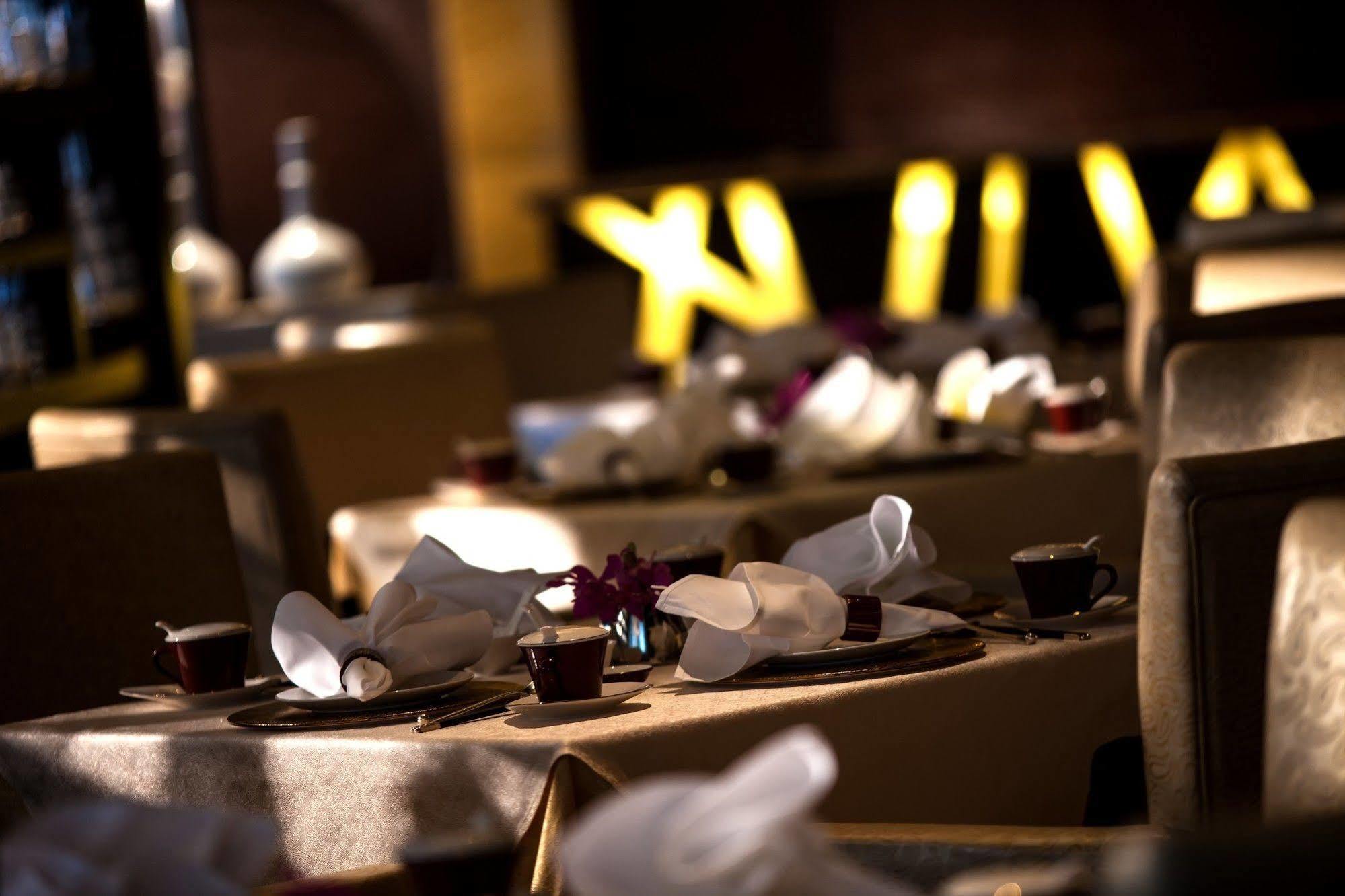 Hotel Renaissance Putuo