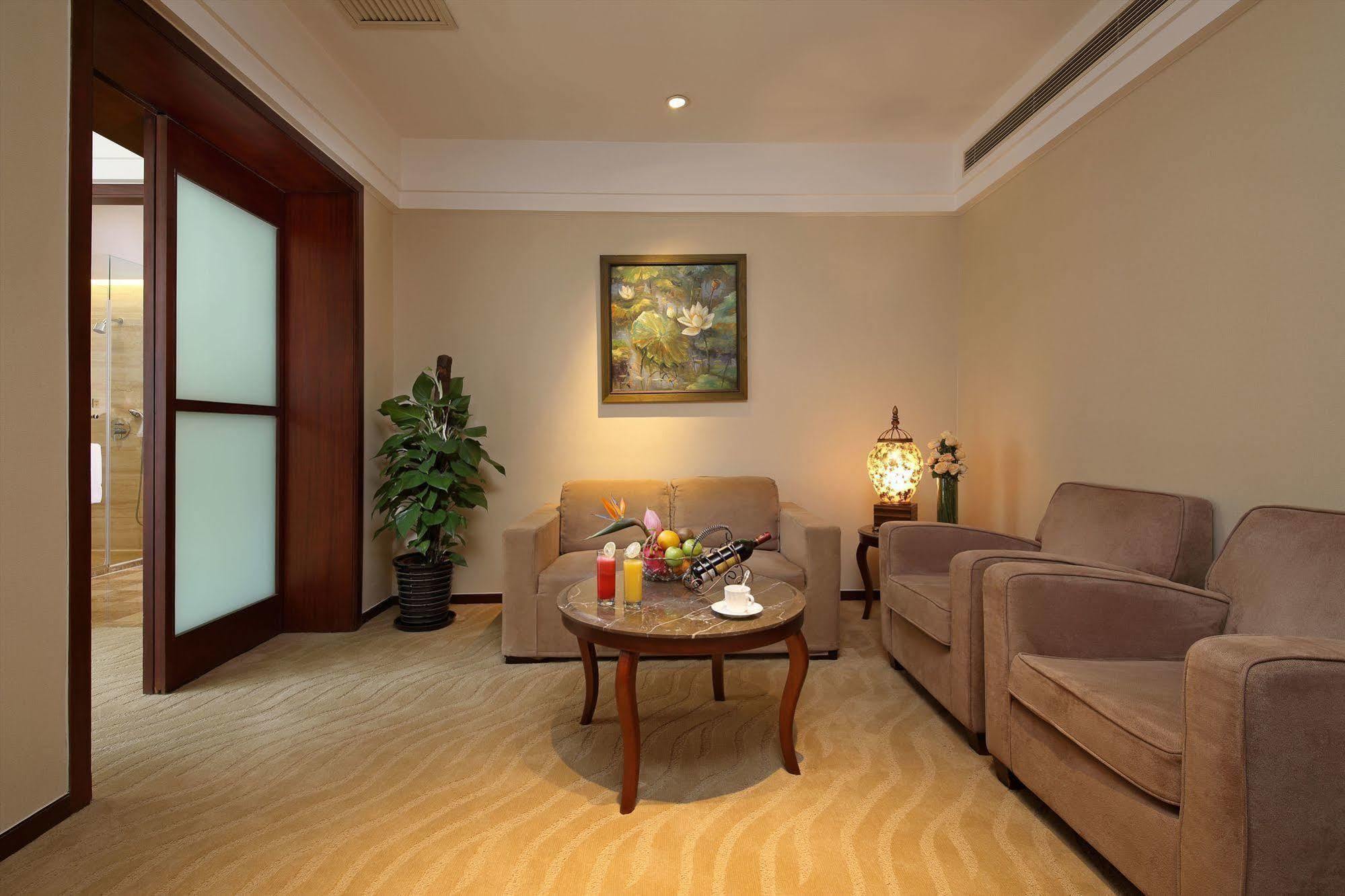 Dijing Hotel