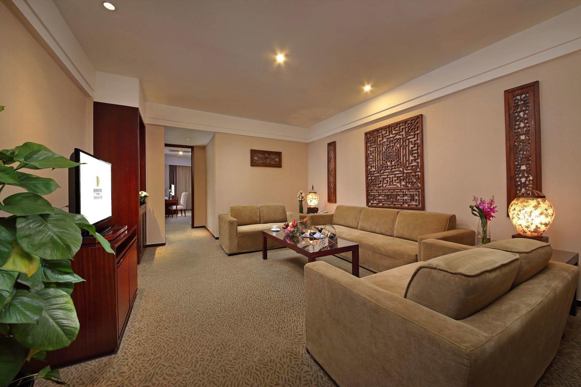 Hotel Dijing 4*