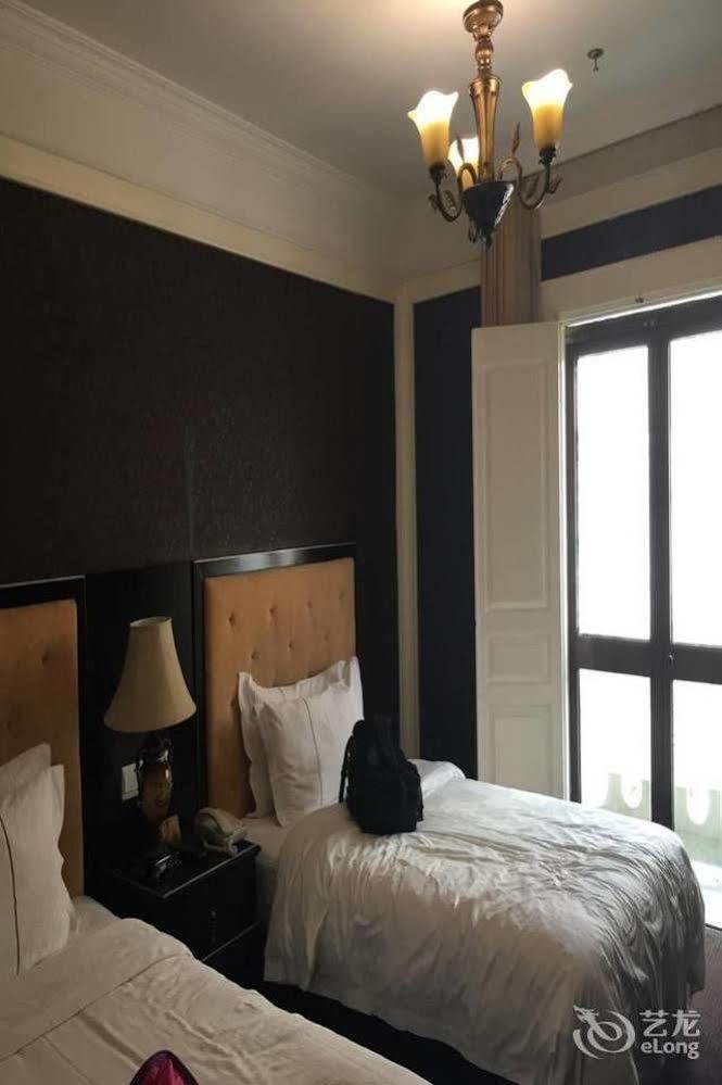 Manhattan Jinling Hotel Shanghai
