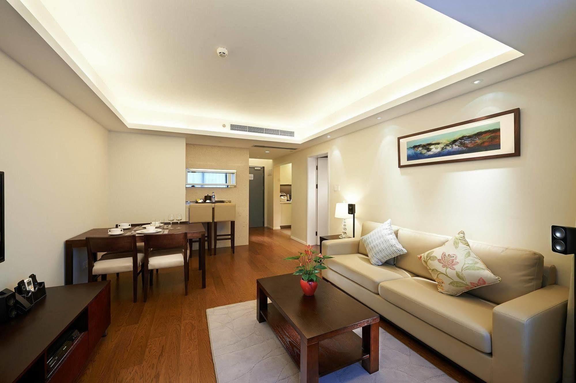 Starr Aparthotel