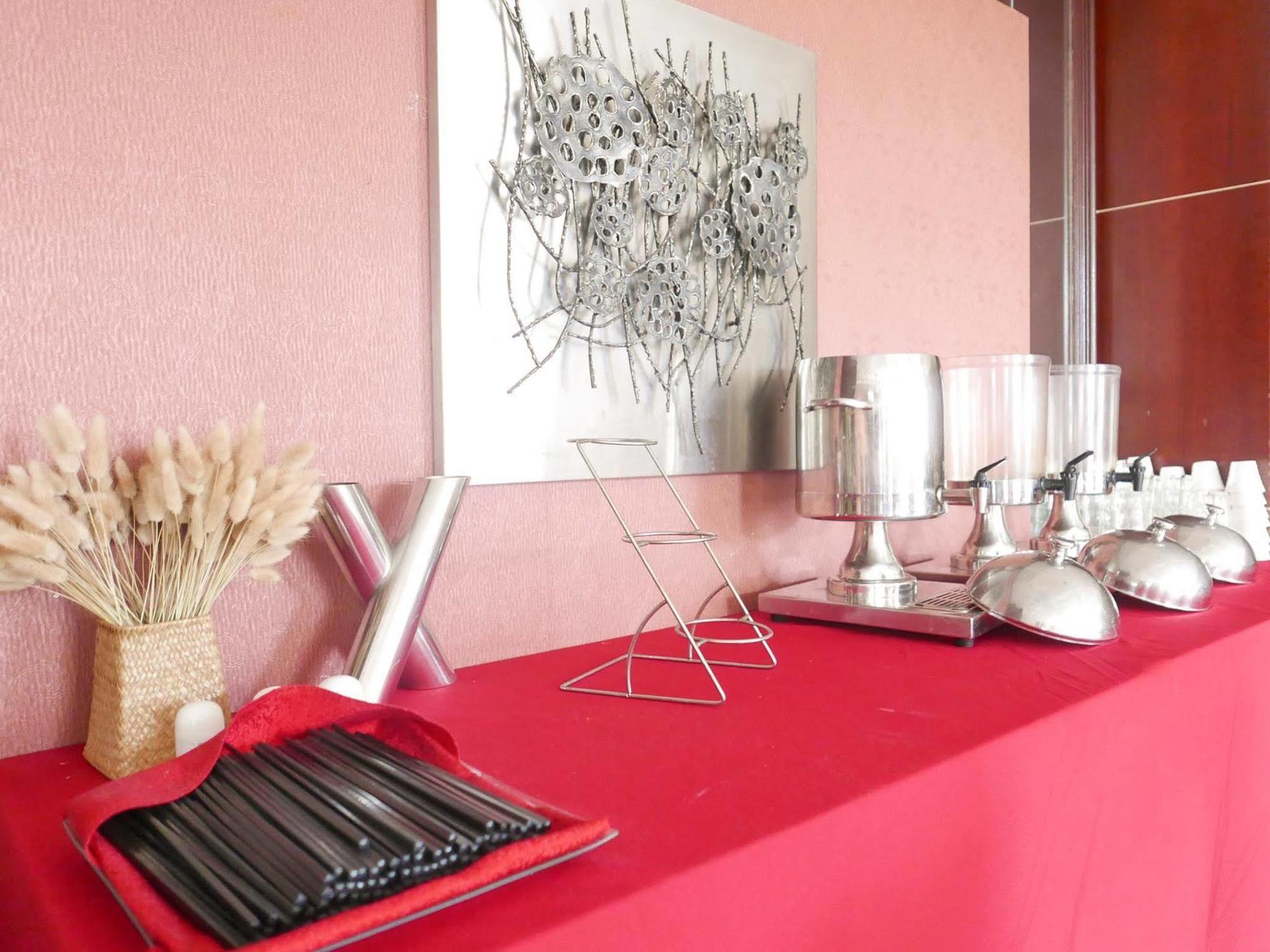New Century Manju Hotel-shanghai Railway Station 3*