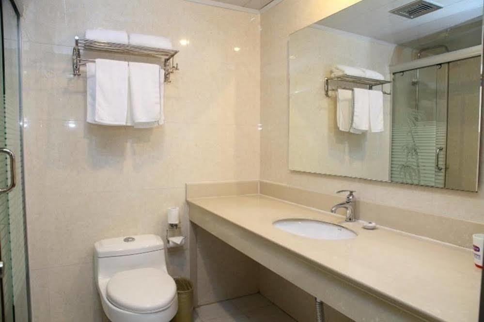 Hotel Hanting Express Shanghai Pudong Airport