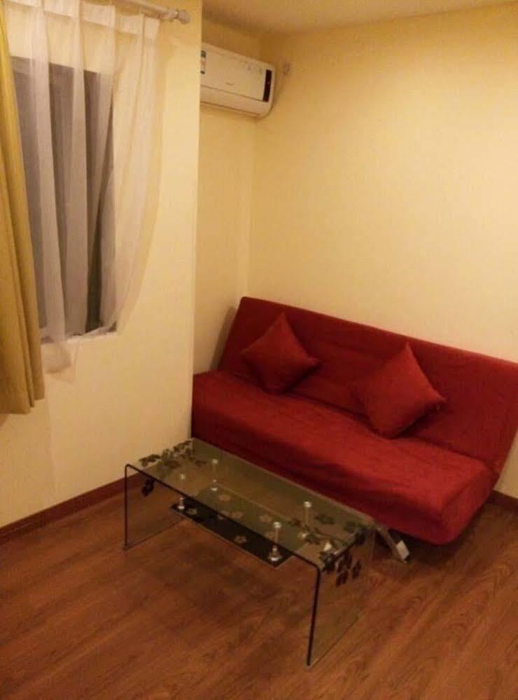 Hongqiao Hub Jiangqiao Wanda Plaza 2*