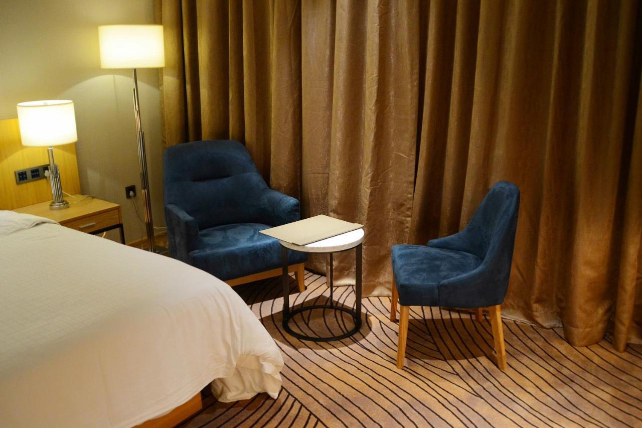 Shanghai Zhoupu Wanxin Hotel