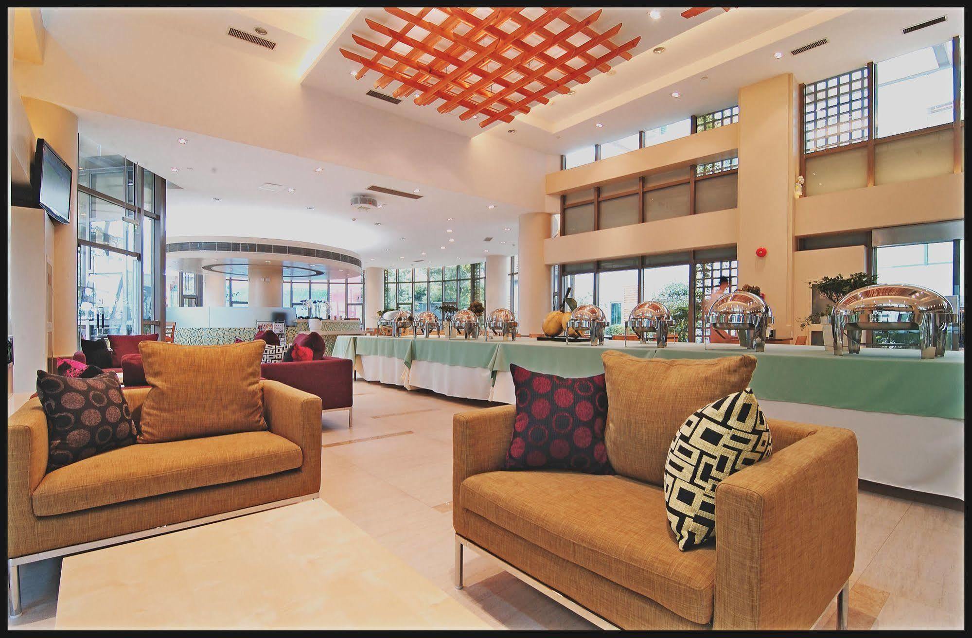 L'otel 4*