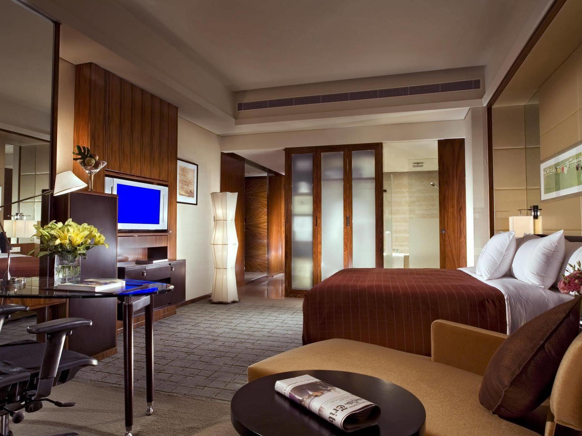 Hotel Sheraton Grand Pudong & Residences