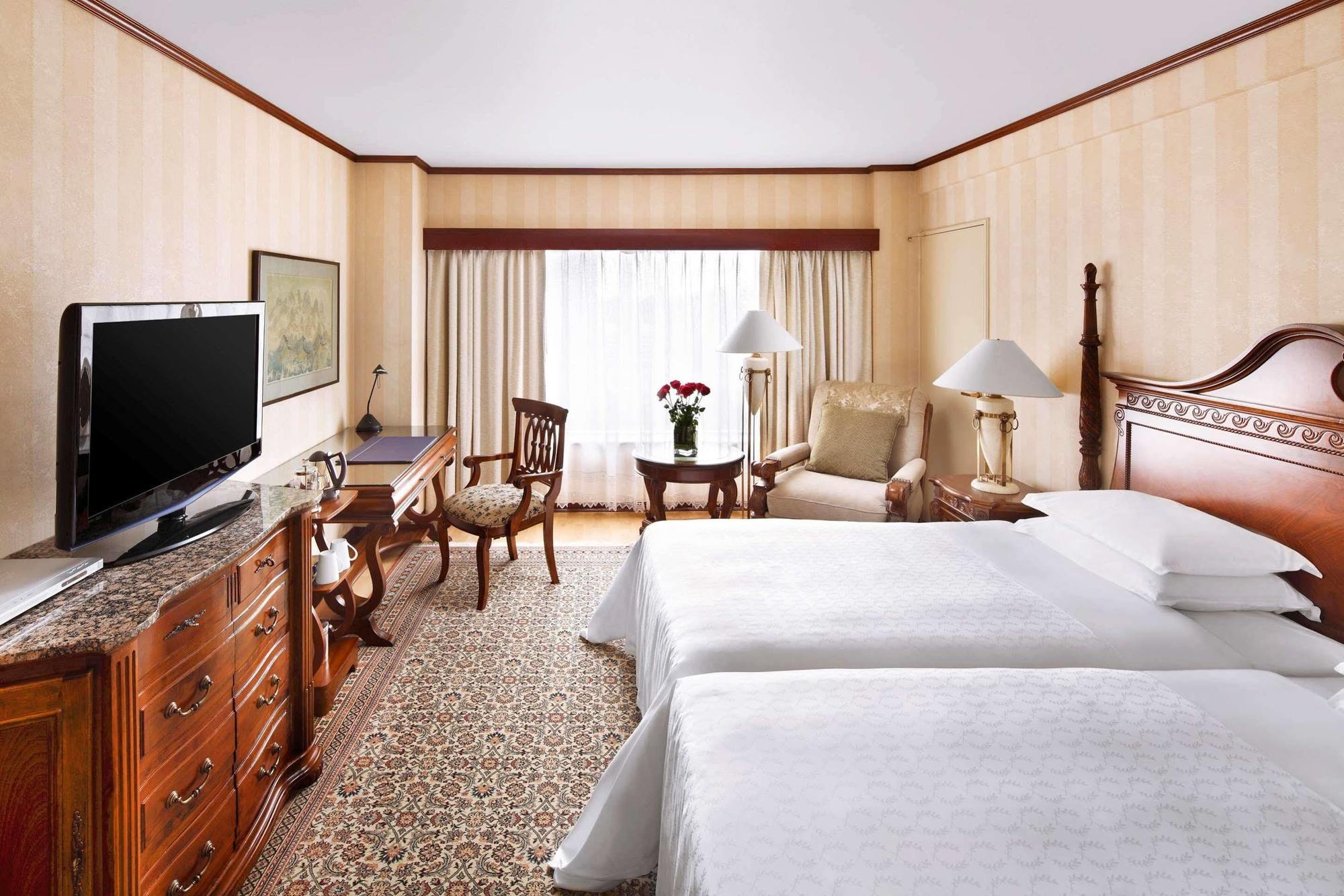 Hotel Hongqiao Jin Jiang 5*