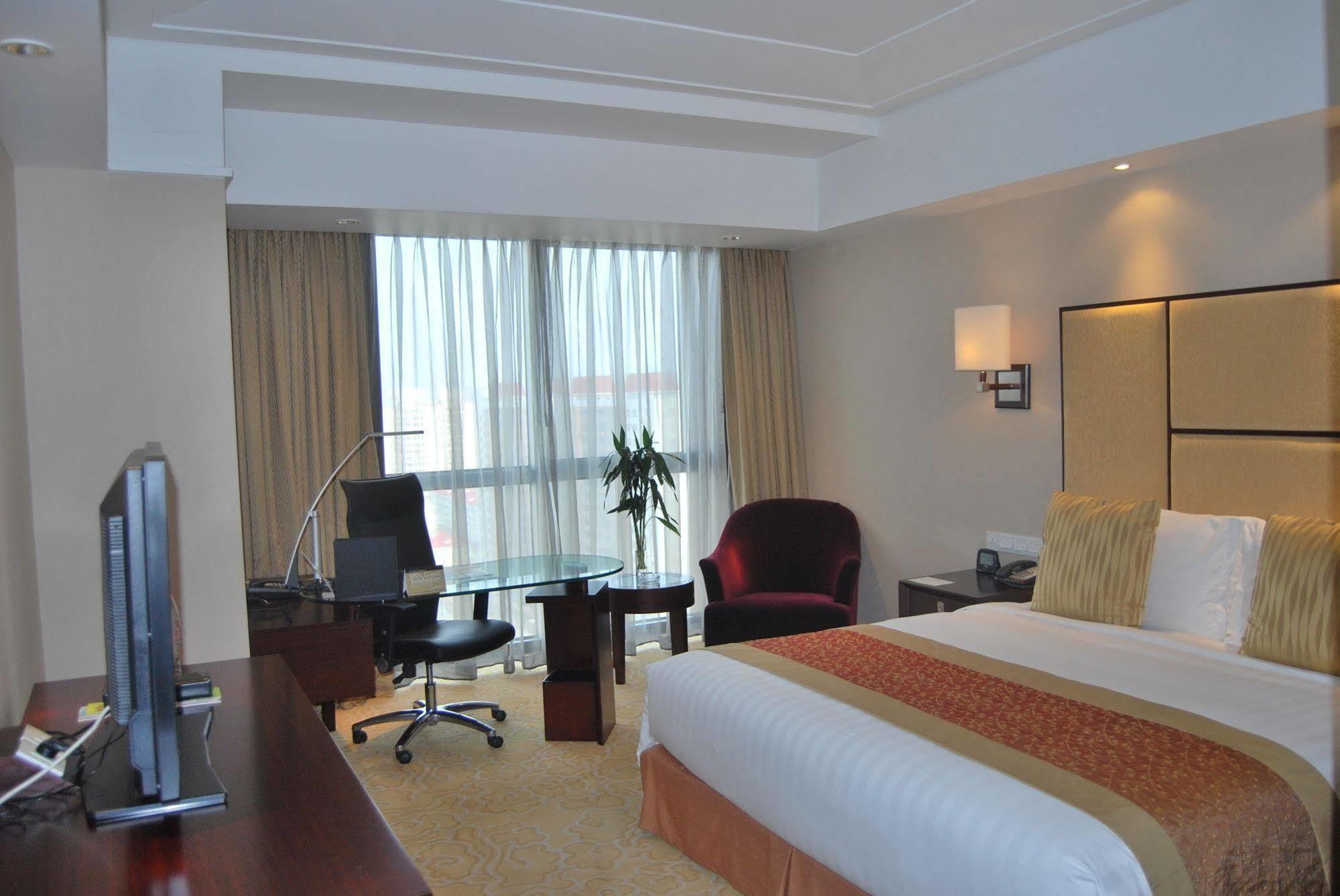 Hotel Baixia Pagoda 5*