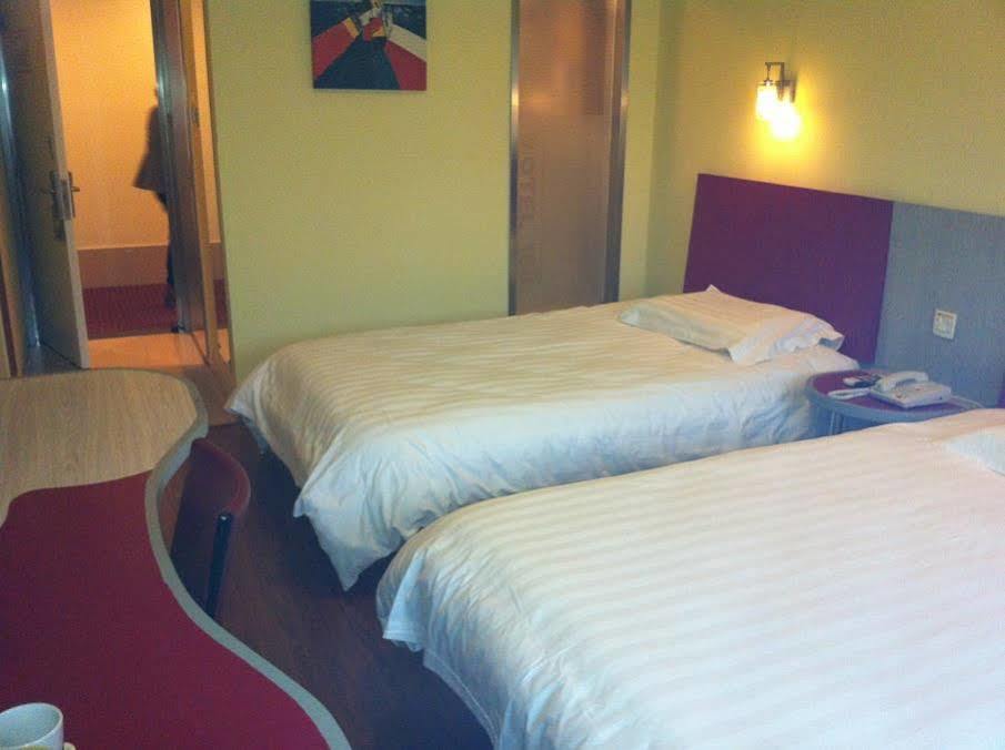 168 Hotel 2*