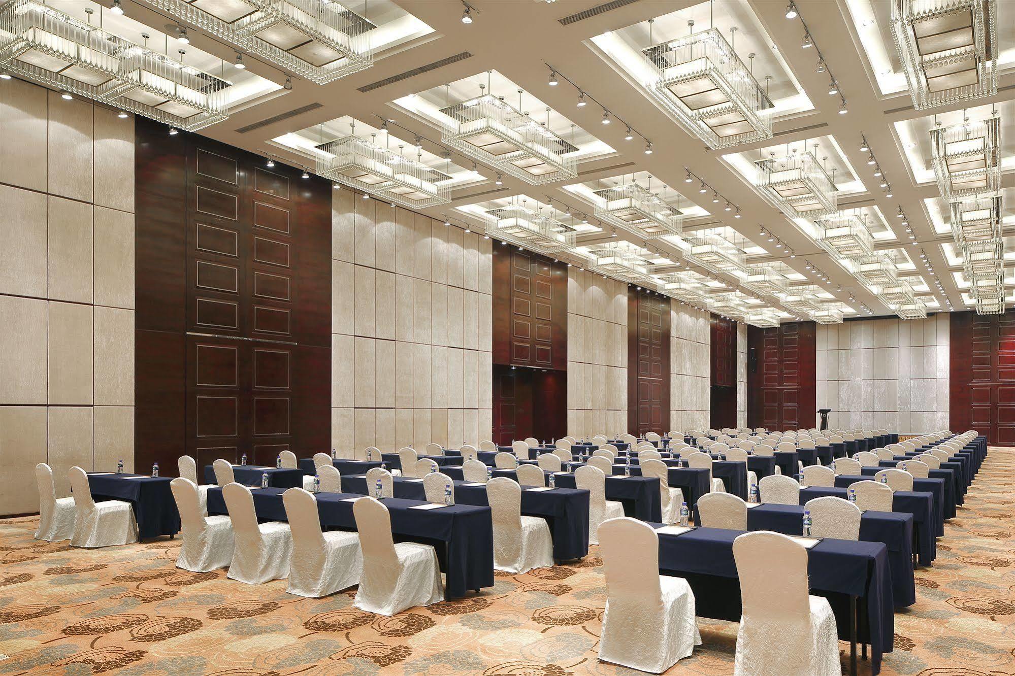The Qube -close To Pudong International Airport And Disney Land 5* Thượng Hải