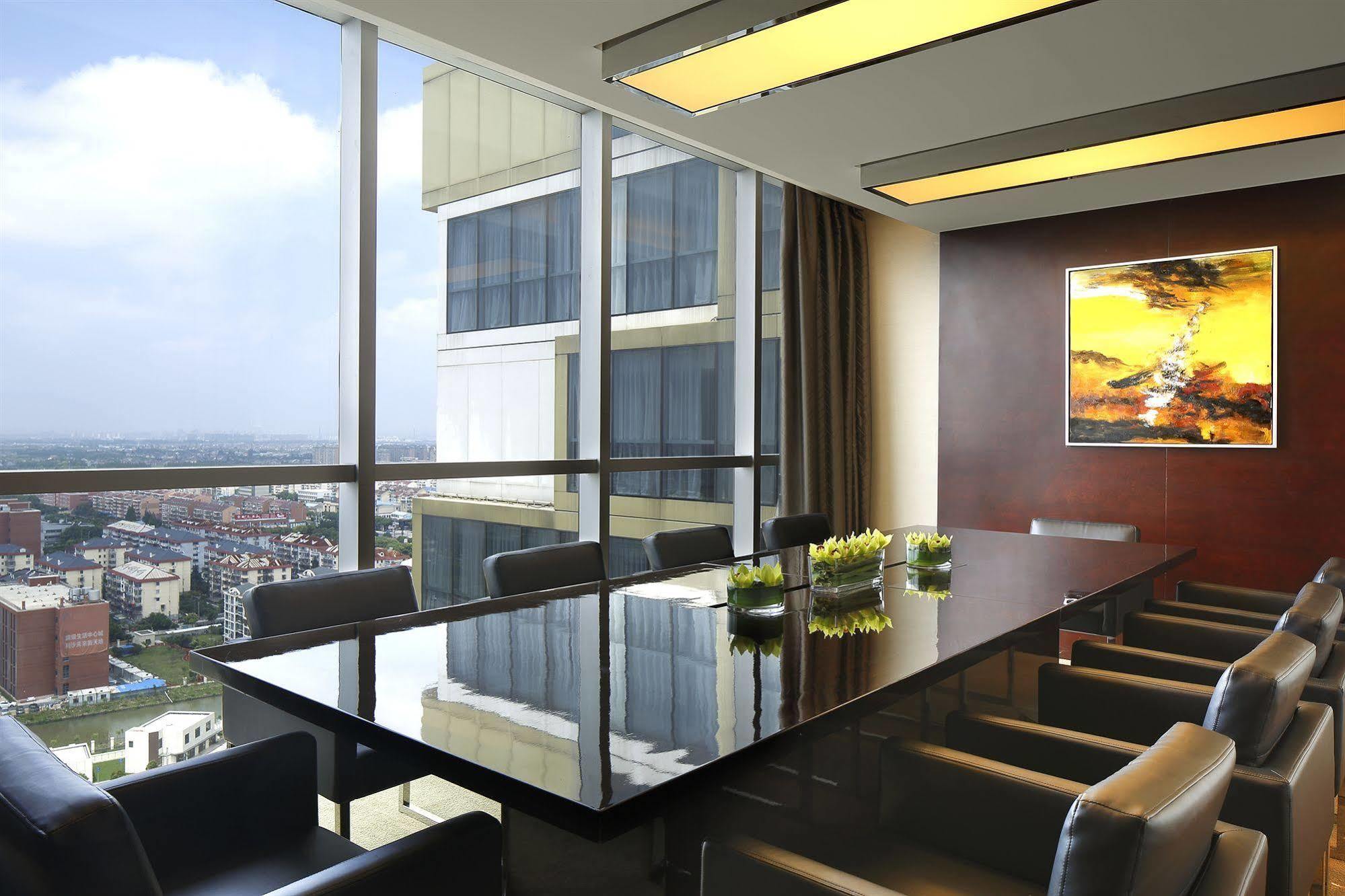 The Qube -close To Pudong International Airport And Disney Land Khách sạn Thượng Hải
