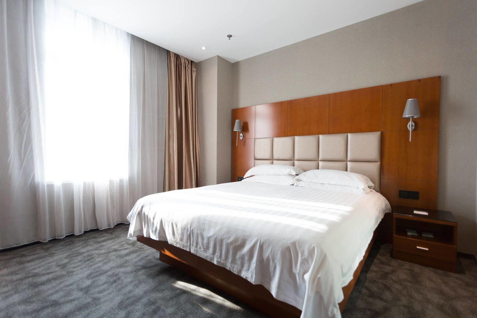 Radiance Hotel Shanghai