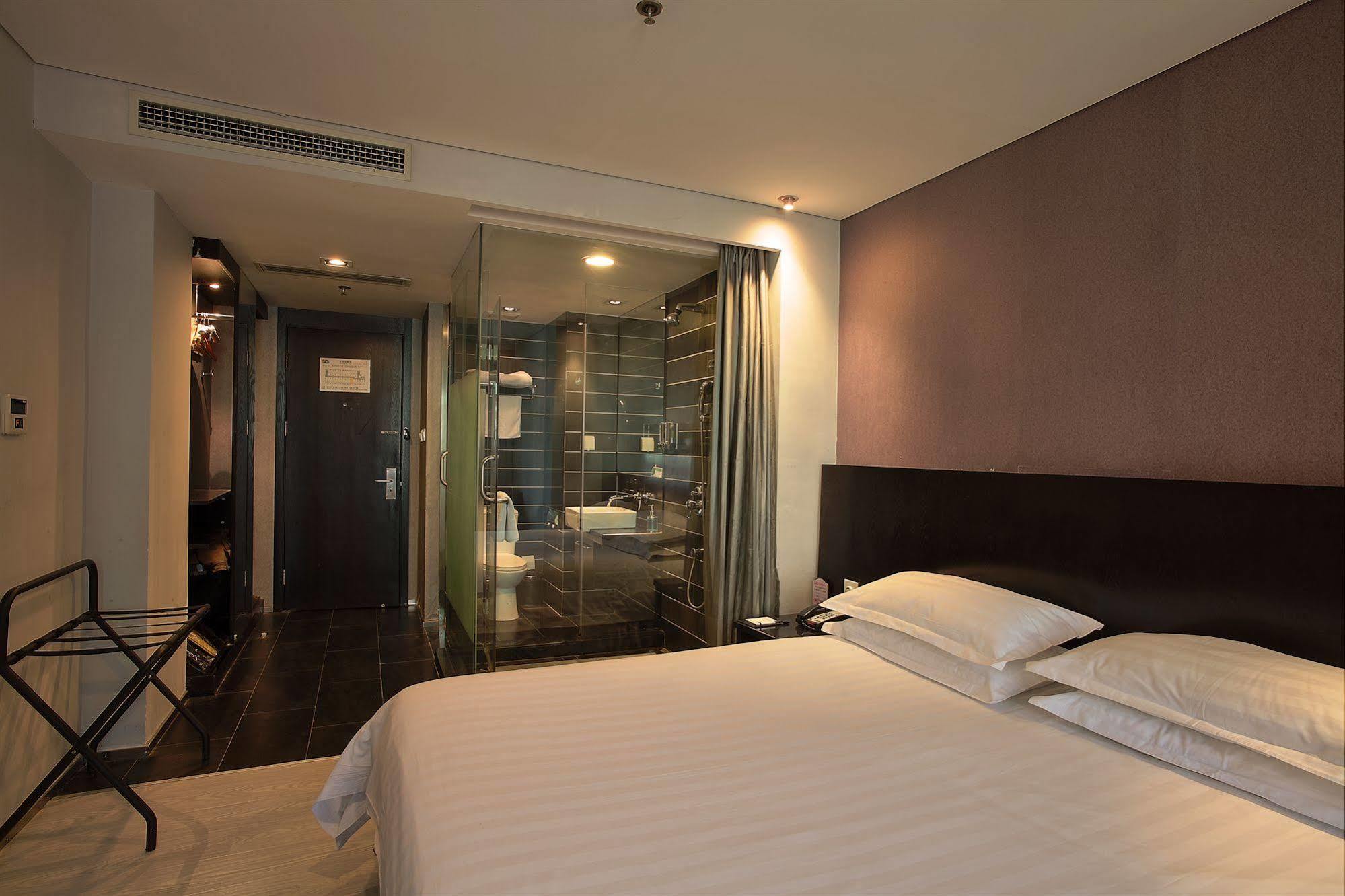Hotel Fx Xujiahui - Stadium Branch