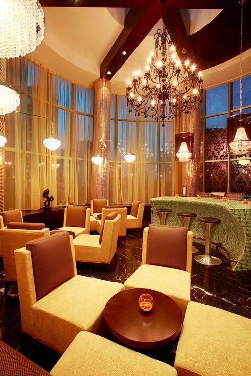Howard Johnson Business Club