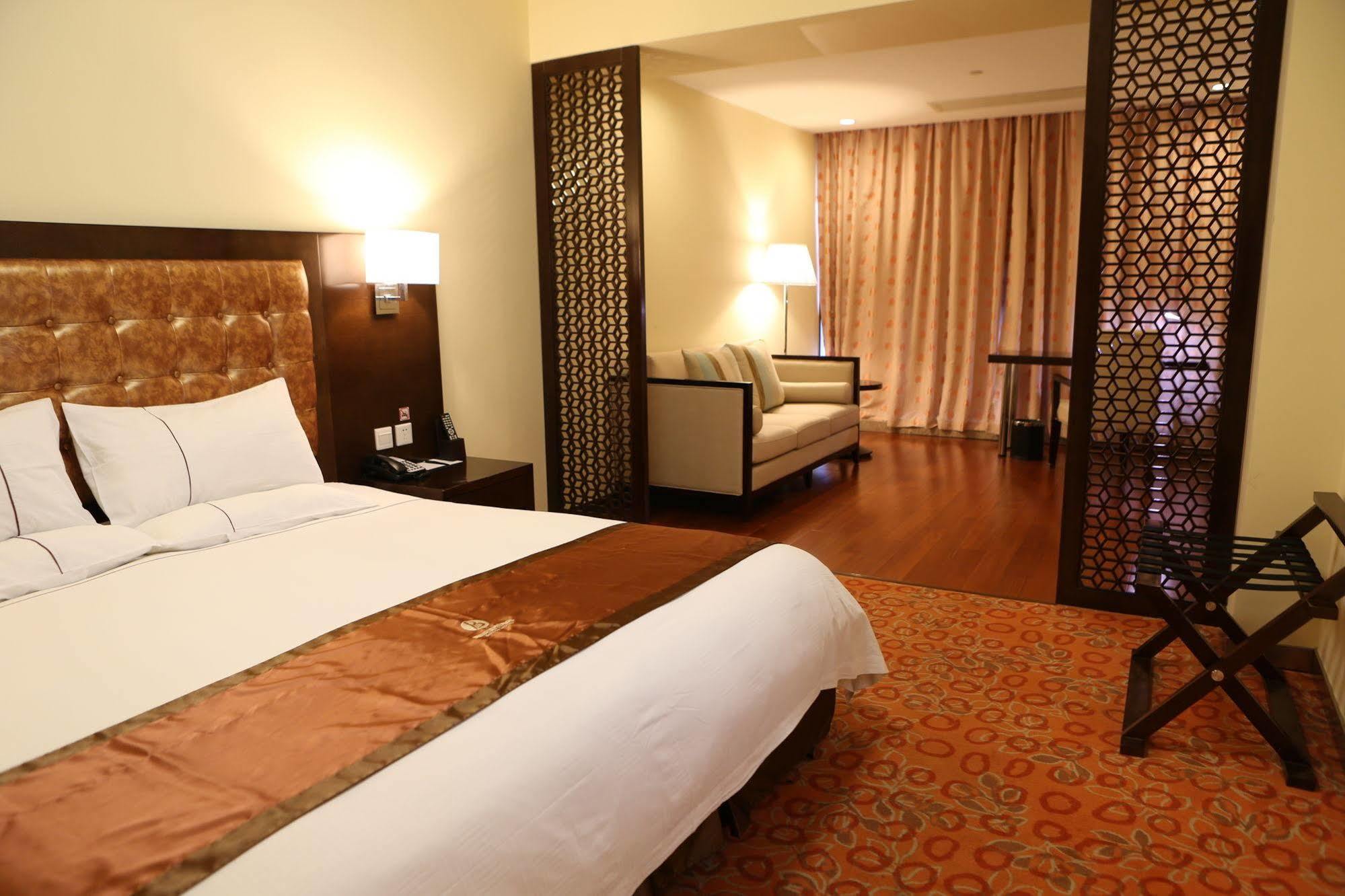 Hotel Benjoy - Jinqiao Branch