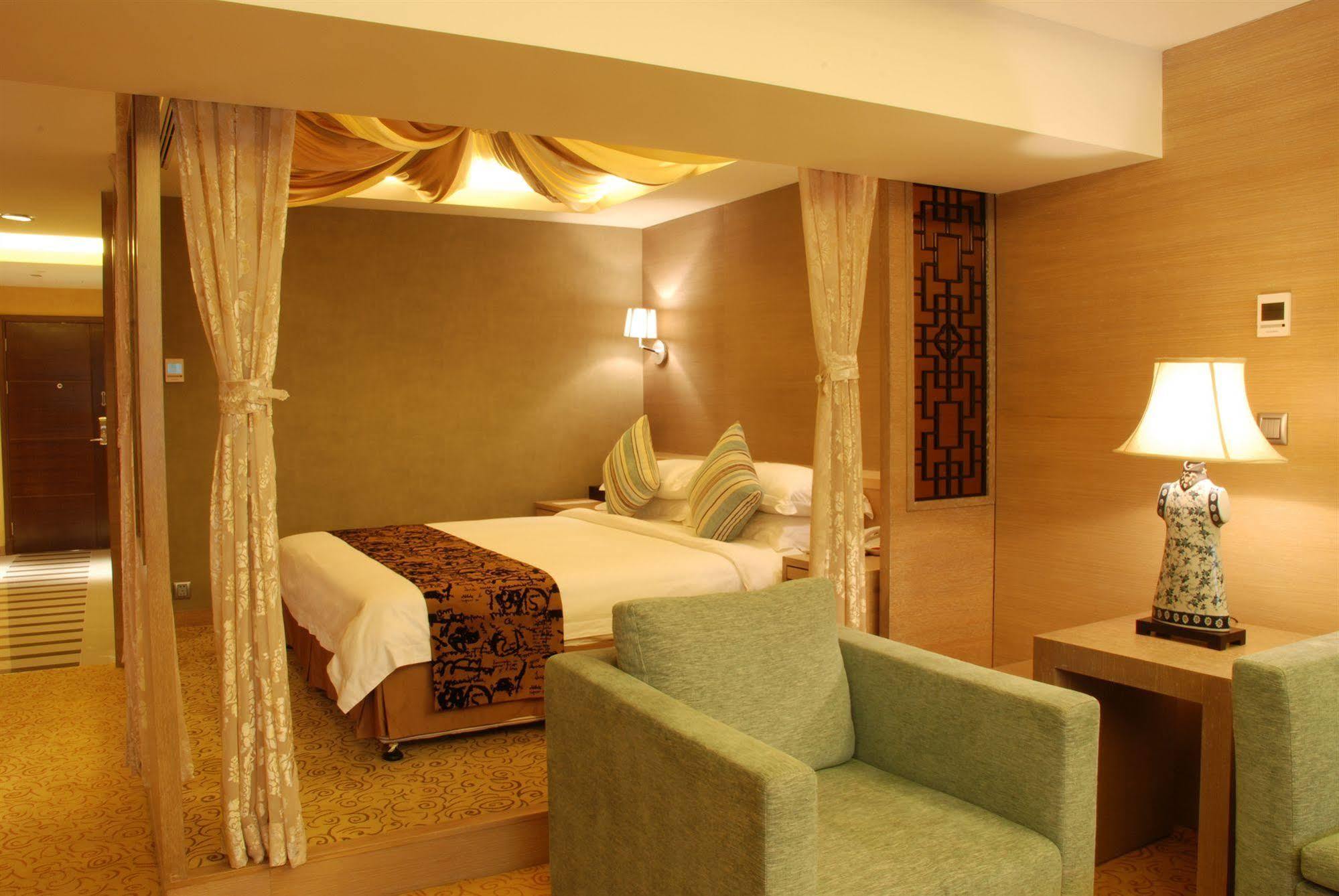 Shanghai Forte Hotel 4* Shanghai