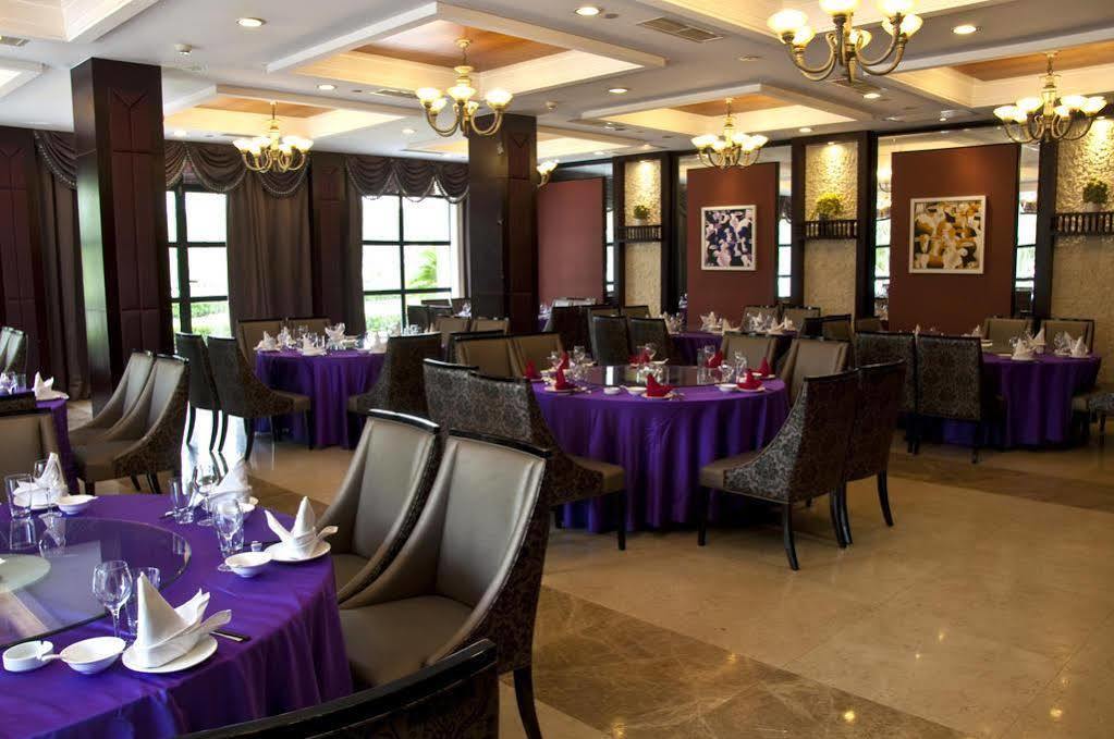 New Century Manju Luoshan @sniec Hotel