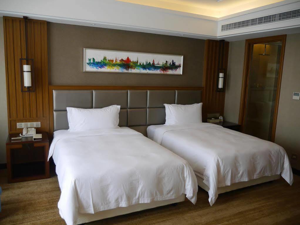 Voco Shanghai Zhangjiang By Ihg - Free Shuttle To Disneyland Hotel 5*