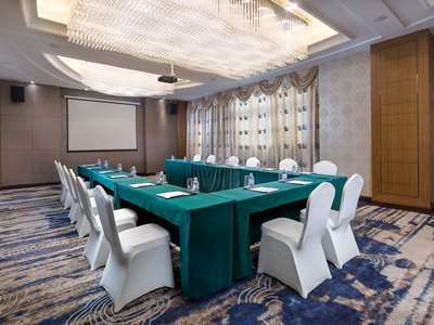 Hotel Voco Shanghai Zhangjiang By Ihg - Free Shuttle To Disneyland 5*