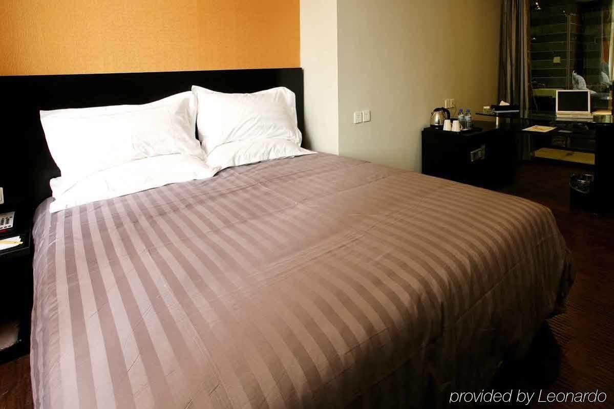 Hotel Ji Lujiazui South Pudong Road 3*