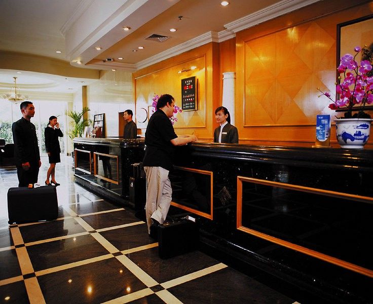 Holiday Pudong By Ihg Hotel